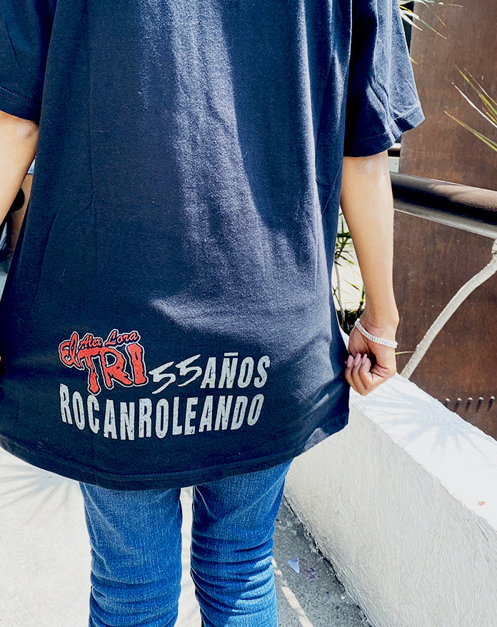 PLAYERA CHELA LORA