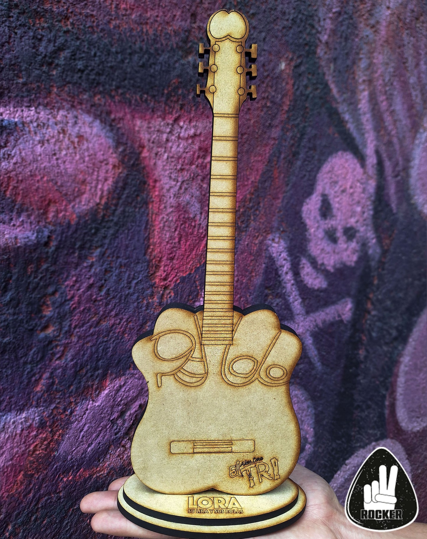 GUITARRITA LA MANITA EL TRI DE MADERA