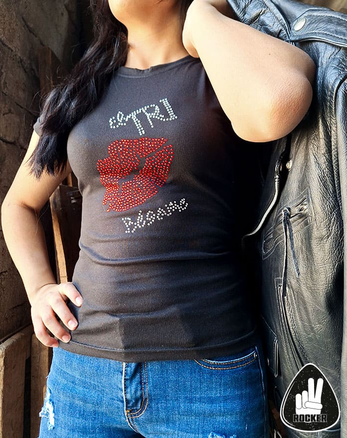 PLAYERA NIÑA EL TRI BESO