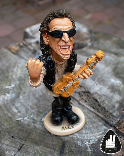 FIGURA ALEX LORA EL TRI